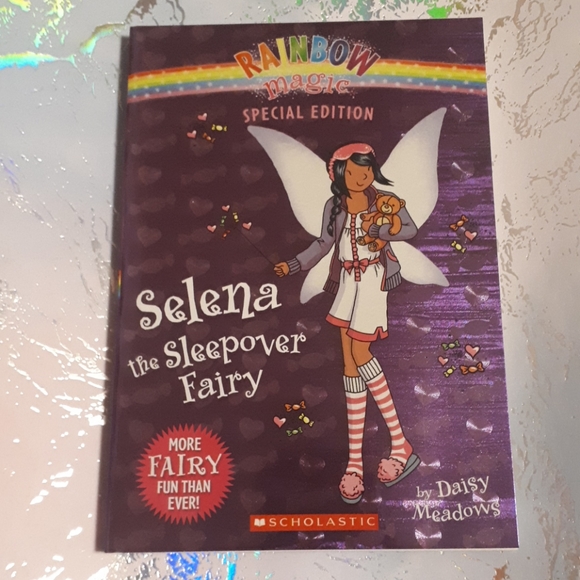 Rainbow Magic Special Edition 3 book box set. (4/$30 bundle) - Picture 4 of 7